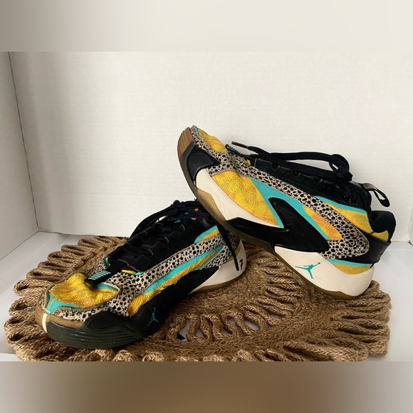 Other - NIKE Luka 2 ""The Pitch Basketball Shoes Size 4
Unisex